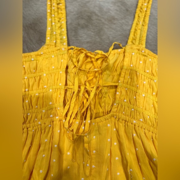 Urban Outfitters Yellow Romper Tie Back Spring Size Medium - Picture 6 of 7